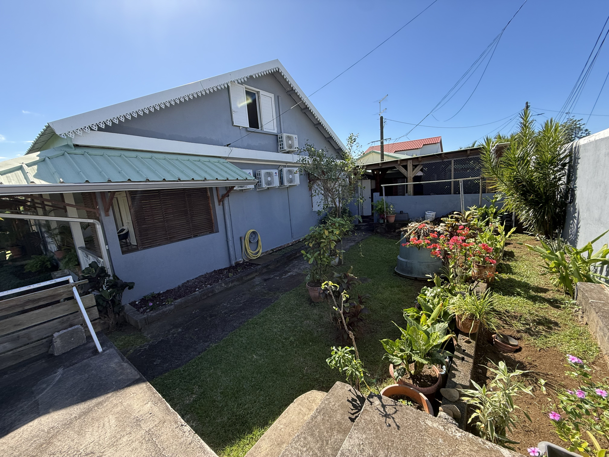 Agence immobilière de KAZE REUNION IMMOBILIER