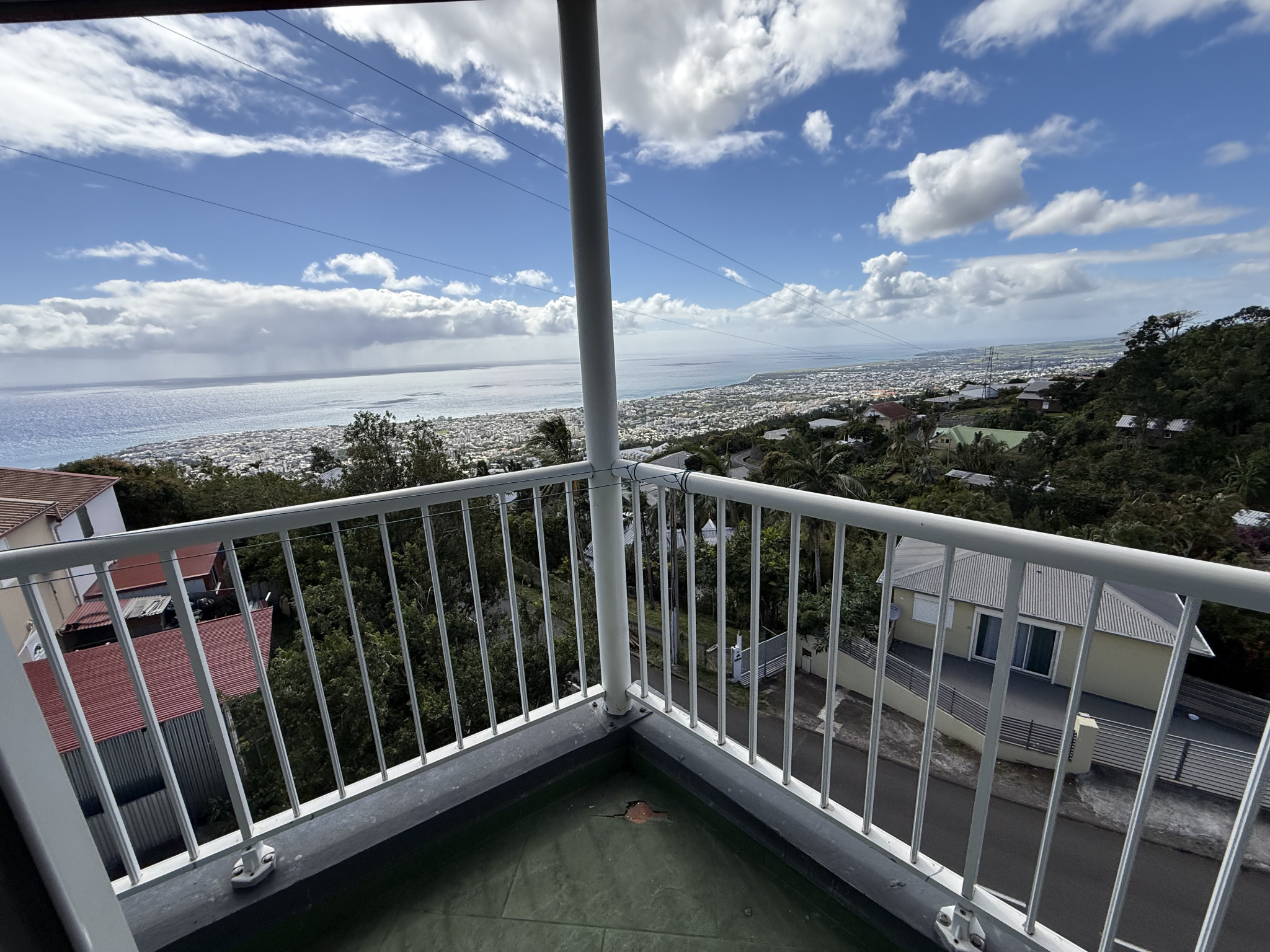 Agence immobilière de KAZE REUNION IMMOBILIER
